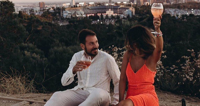 Po cijeli dan pričate o svom partneru? Evo što ljubavni terapeuti misle o tome